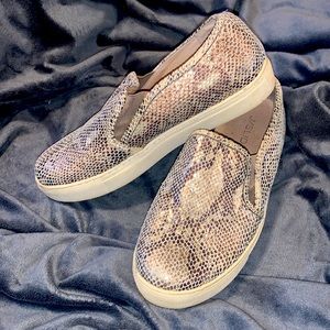 J/Slides snake print sneakers size 6
